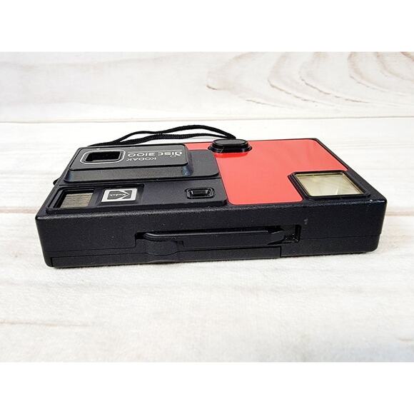 Kodak Disc 3100 Red Black Demo Camera w/ Manual & Case - Picture 12 of 16